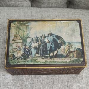 Canco Decorative Vintage-Style Metal Storage Box Depicting Mayflower Landing